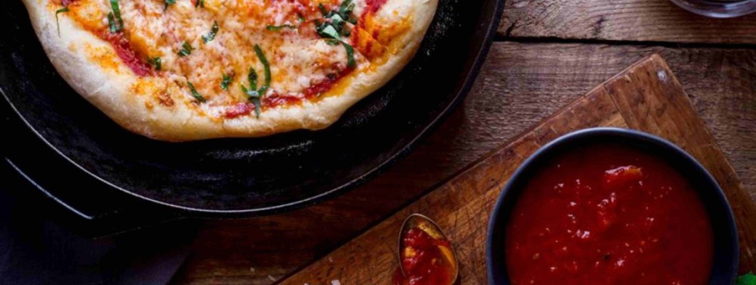 Gegrilde Margherita pizza